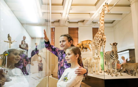 Australian Museum - Perths Hotel 1