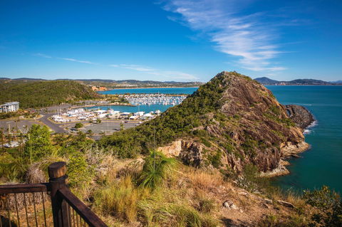 Capricorn Coast National Park - Perths Hotel 0