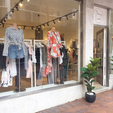 Ivory Lane Boutique - Perths Hotel 1