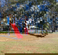 Mornington Park Reserve - Perths Hotel