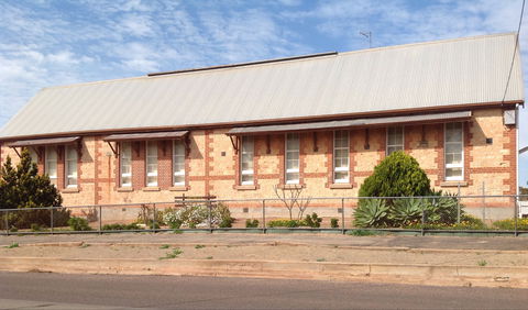 Port Broughton Heritage Centre - Perths Hotel 0