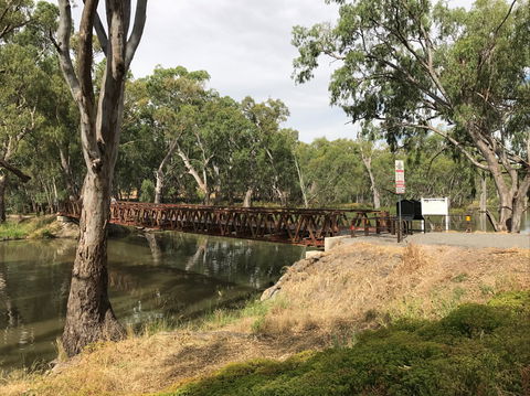 Rocky Waterholes - Perths Hotel 0
