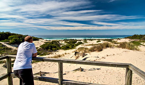 Submarine Beach Walking Track - Perths Hotel 0