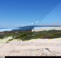 Treachery Beach - Perths Hotel