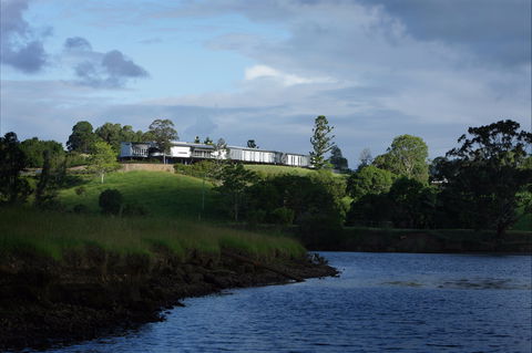 Tweed Regional Gallery And Margaret Olley Art Centre - Perths Hotel 1