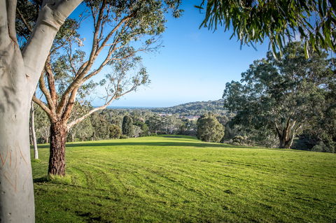 Yankalilla Memorial Park - Perths Hotel 2