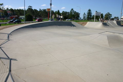 Campbelltown  Skate Park - Perths Hotel 2