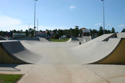 Campbelltown  Skate Park - Perths Hotel 1