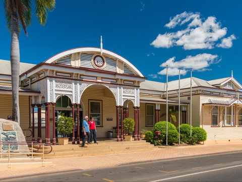 Emerald Historic Railway Station - Perths Hotel 0