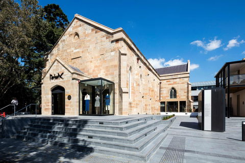 Parlour X - Perths Hotel 0