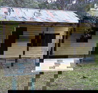 Scutts Hut - Perths Hotel