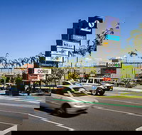 Stockland Cairns - Perths Hotel