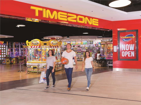 Timezone Coolangatta - Perths Hotel 2
