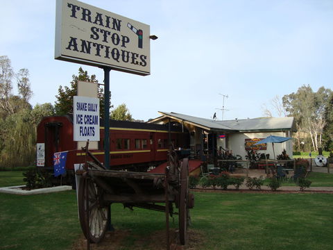 Train Stop Antiques - Perths Hotel 0