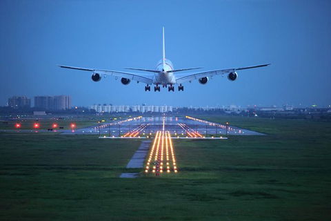 Private Arrival Transfer: Sydney Airport To Hotel Or Cruise Port - Perths Hotel 0