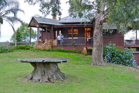 Six Hour - Plan Your Own Wine And Cheese Tour Hunter Valley - Perths Hotel 9