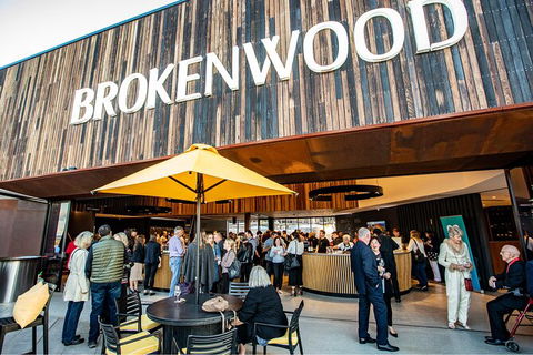 The Brokenwood Match - Perths Hotel 5