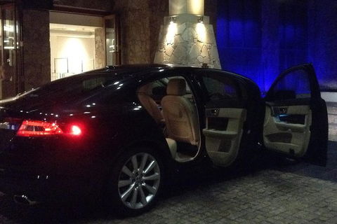 Jaguar Limousine Transfer Cairns Airport To Palm Cove - Perths Hotel 2