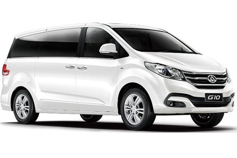 Luxury Van, Private Transfer, Cairns Airport -Trinity Beach. - Perths Hotel 1