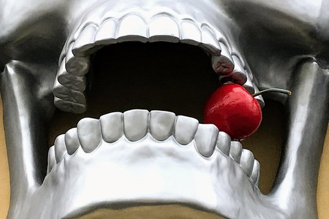 Discover Broadbeach - Perths Hotel 1