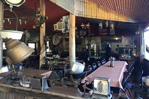 Best Of Brisbane - Perths Hotel 1