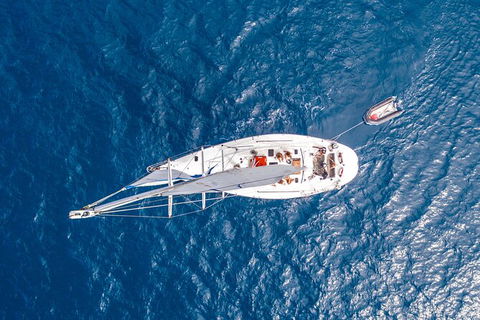Small-Group Queensland Full-Day Sail Retreat Experience - Perths Hotel 5