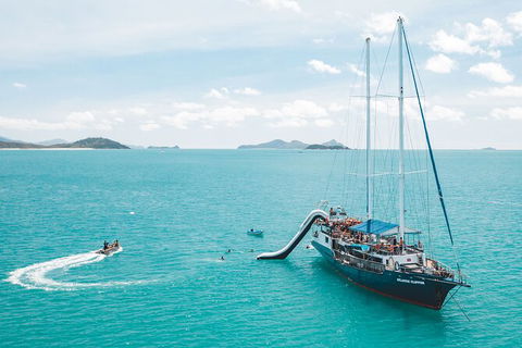 2 Night Whitsunday Islands Cruise On Atlantic Clipper From Airlie Beach - Perths Hotel 3