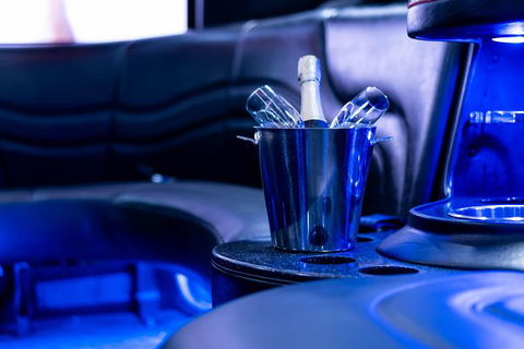 Hummer Limousine - Perths Hotel 3