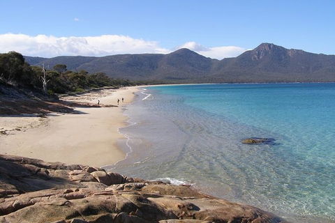 4-Day Fabulous Tasmania Tour: Wineglass Bay, Port Arthur, Devils & Bruny Island - Perths Hotel 10