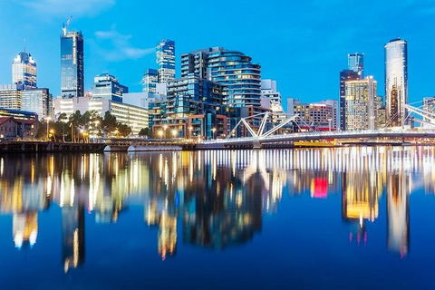 Half Day Walking Tour Of Melbourne - Perths Hotel 1