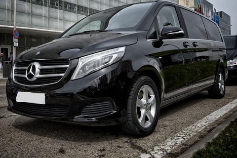 Arrival Private Transfer Melbourne Airport MEL To Melbourne City By Luxury Van - Perths Hotel 2