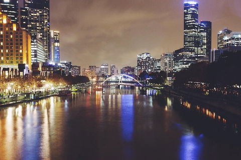 Arrival Private Transfers: Melbourne Airport MEL To Melbourne In Business Car - Perths Hotel 7