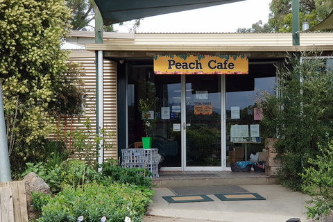 Day Tour Of Yarra Valley Puffing Billy And Rayners Orchard - Perths Hotel 38