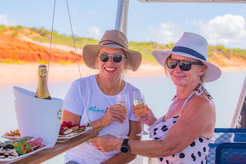 Scenic And Prehistoric Boat Tour - Perths Hotel 16