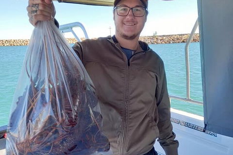 Lobster Fishing Tour At Geraldton - Perths Hotel 7