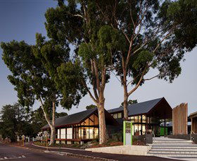 Zig Zag Cultural Centre - Perths Hotel 0
