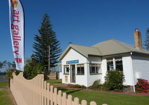 Hastings Fine Art Gallery - Perths Hotel 0