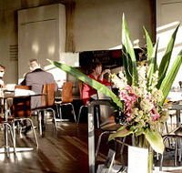 R Bar Restaurant Port Melbourne - Perths Hotel