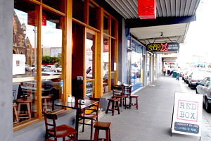 Redbox - Perths Hotel 0