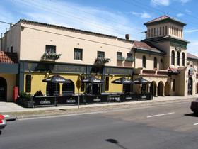Ferntree Gully VIC Perths Hotel