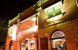 The Kingston Hotel - Perths Hotel 0