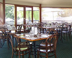 Oakbank Hotel - Perths Hotel 1