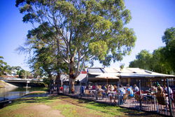 Anglers Tavern - Perths Hotel 3