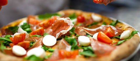 Camelot Gourmet Pizza - Perths Hotel 1