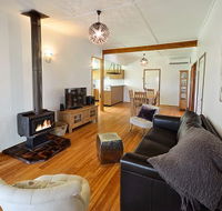 Oceanview Estate Winery / Restaurant - Perths Hotel