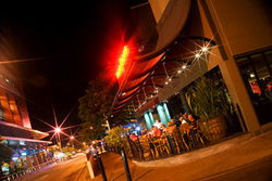 Monsoons Restaurant And Party Bar - Perths Hotel 0