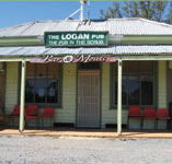 The Logan Pub - Perths Hotel