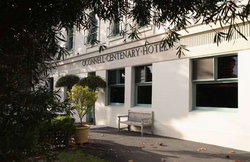 O'Connells Centenary Hotel - Perths Hotel 1