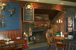 The Gamekeepers Secret Country Inn - Perths Hotel 1