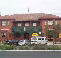Commercial Hotel Hayfield - Perths Hotel